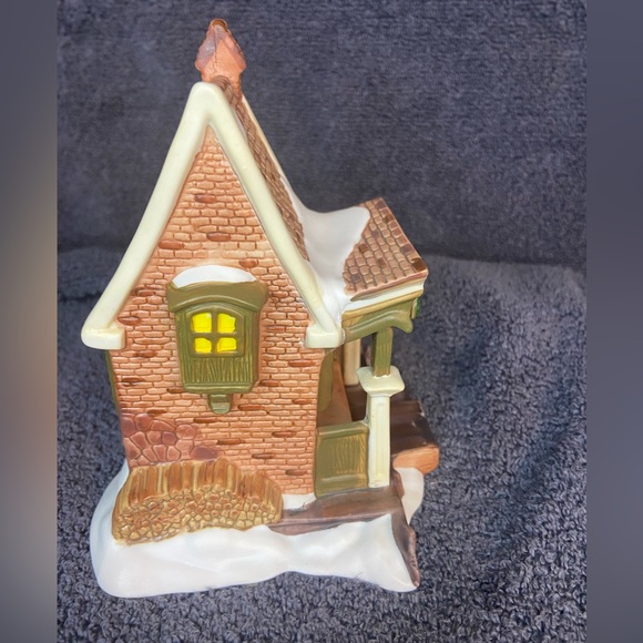 Dept 56  Heritage Village "CHILDE POND AND SKATERS" #5903-0 SET 4 & glass pond - Picture 4 of 9